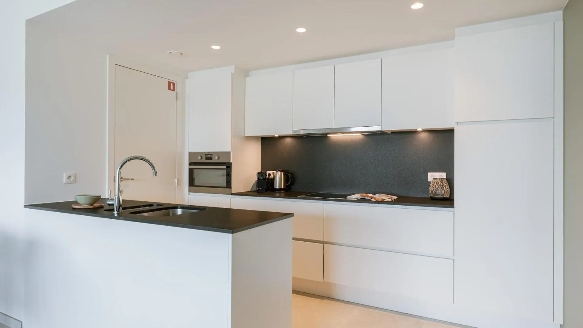 Relax By The Waves Apartment Ostend